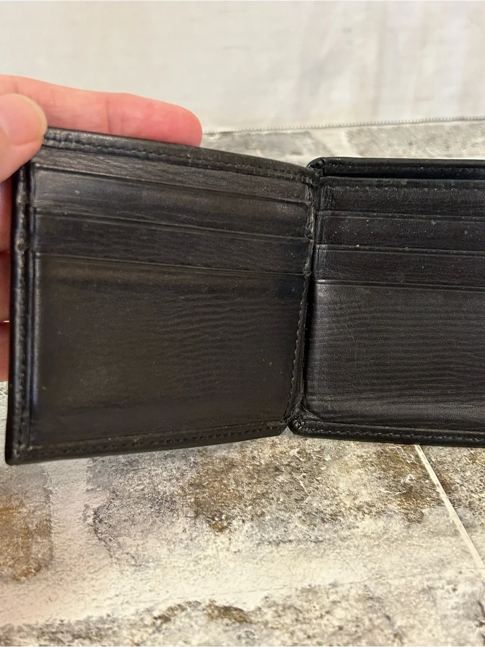 Calvin Klein Black Leather Bifold Card Holder with Stitch Trim